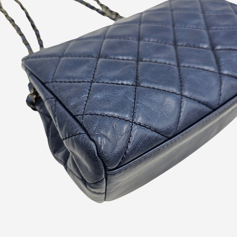 Medium glazed Aged calfskin Coco Flap Bag