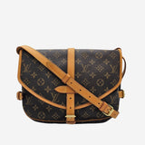 MONOGRAM CANVAS SAUMUR 30