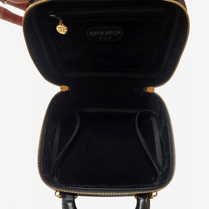 two-way caviar CC vanity bag