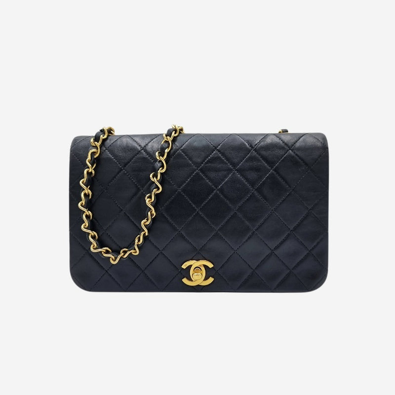 SORT FULL FLAP BAG taske fra brand: CHANEL - We Do Vintage